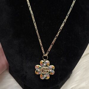 Gucci stamped banger four leaf clovers zipper pull on unbranded necklace